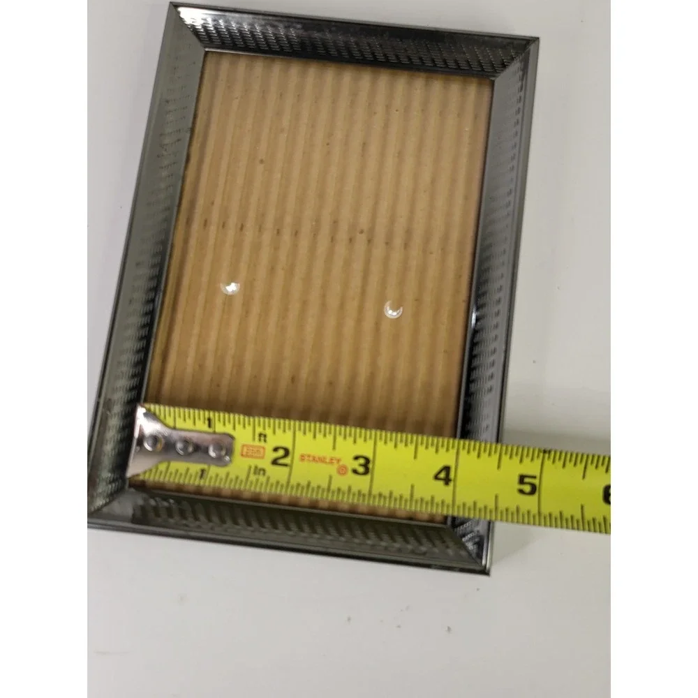 Intercraft Vintage Silver Tone Metal Textured Grid Picture Frame 5x7 Tabletop